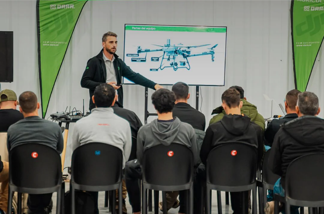 Les compartimos más imágenes de nuestra jornada de capacitación técnico-comercial en Crucianelli (1)